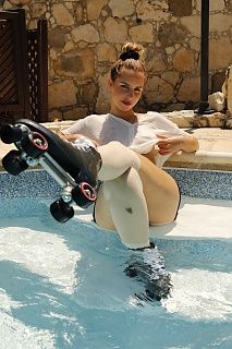 Relia the Rollergirl